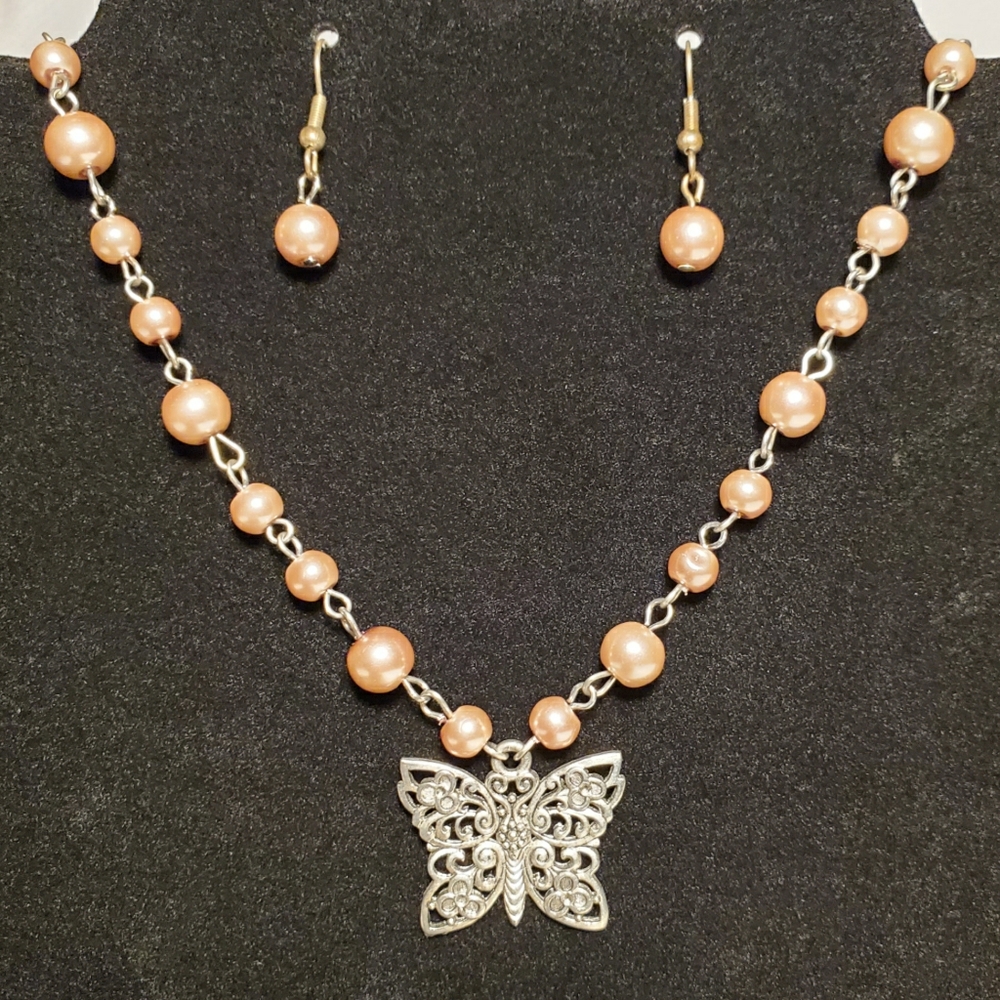 Pearl & Butterfly Necklace with Matching Earrings - Picture 5 of 7
